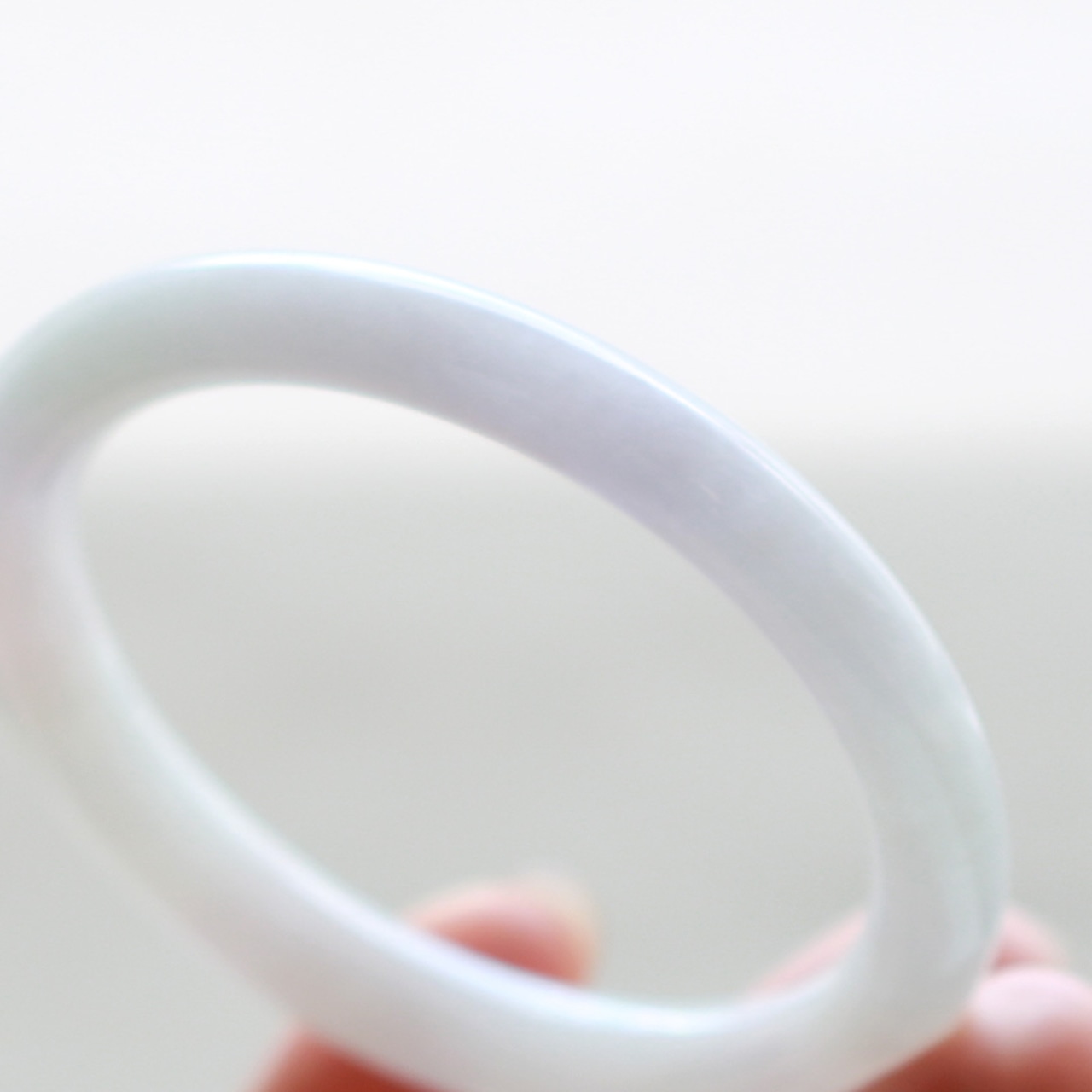 【内径 約56.8mm 】貴重なラベンダー翡翠バングル！A貨翡翠 jd_bg1288