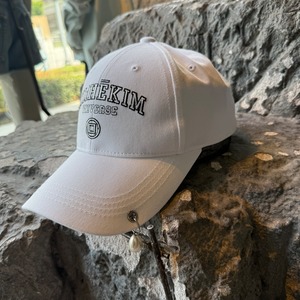 【KIMHEKIM】PEARL PIERCED BASEBALL CAP