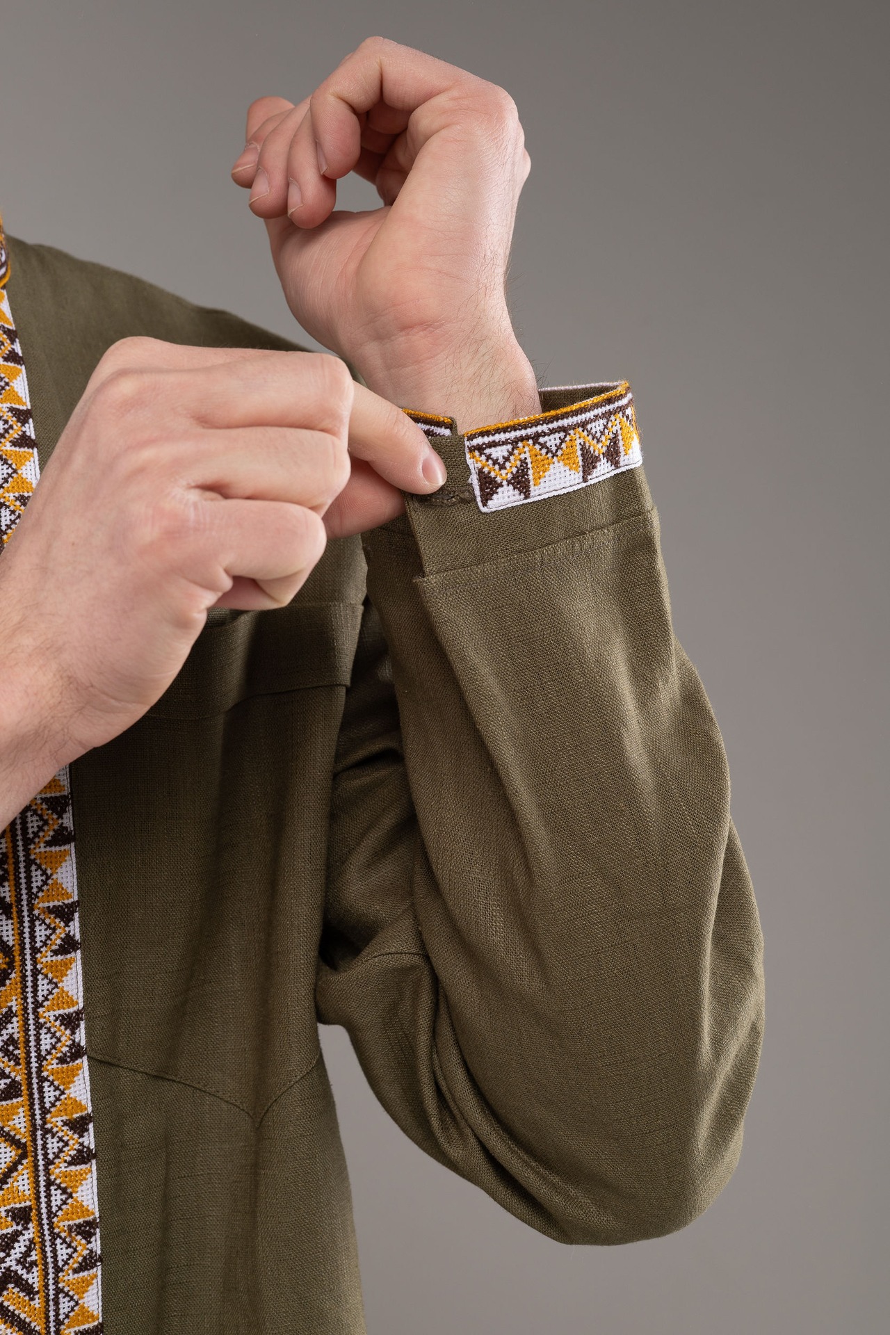 ウクライナ刺繍ヴィシヴァンカ　クロスステッチ手刺繍　Lサイズ　メンズ - 7