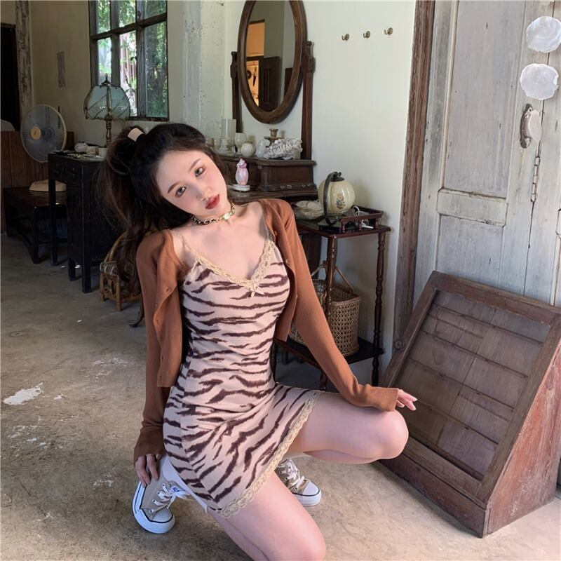 スカート スプリングサマードレス ニットセーター 春物 夏物 ブラックストロベリース69765657782