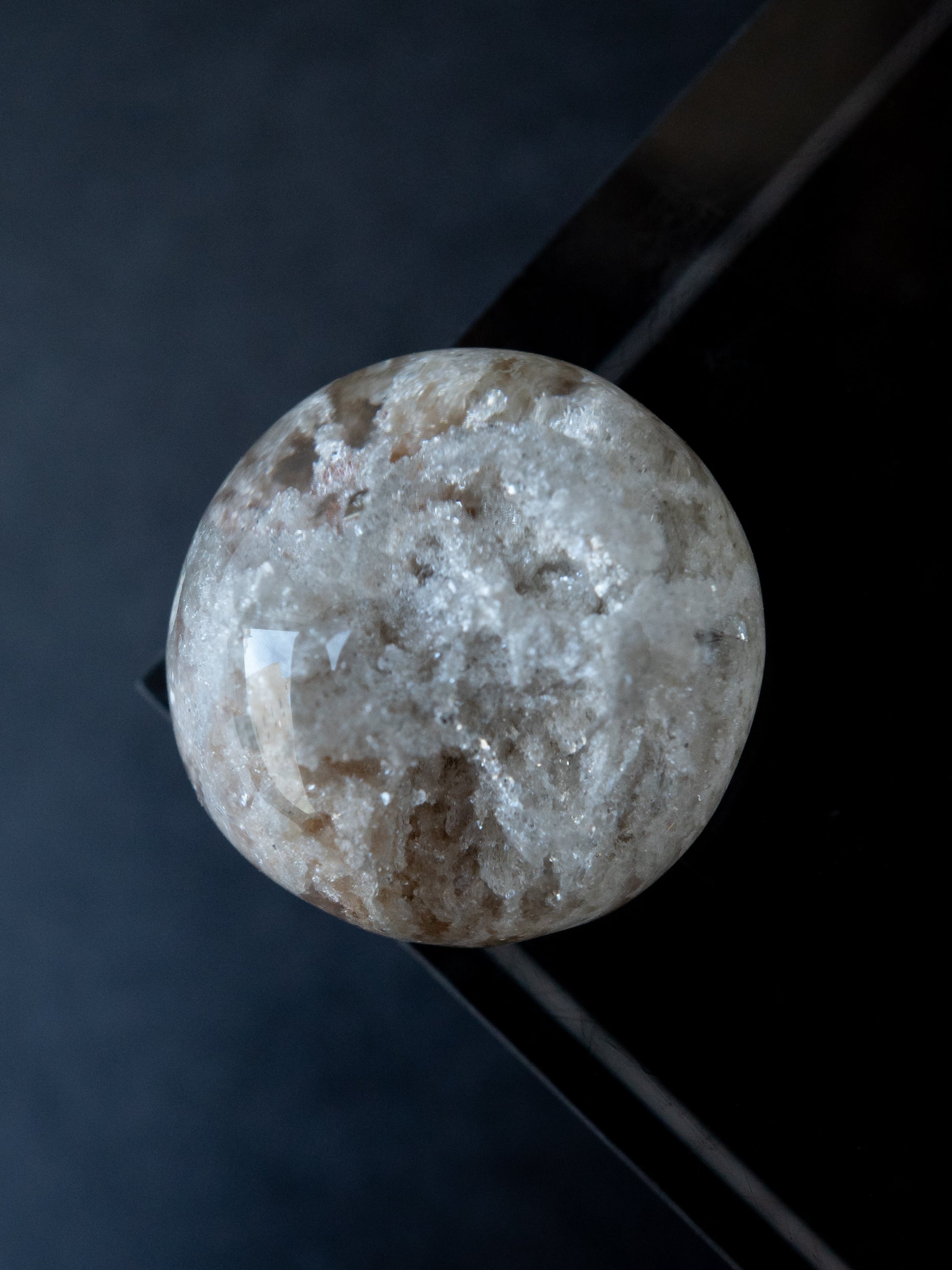 ガーデンクォーツ　ホワイトターラ　カービング☆ ガーデンクォーツ ホワイトターラ カービング☆ ホワイト