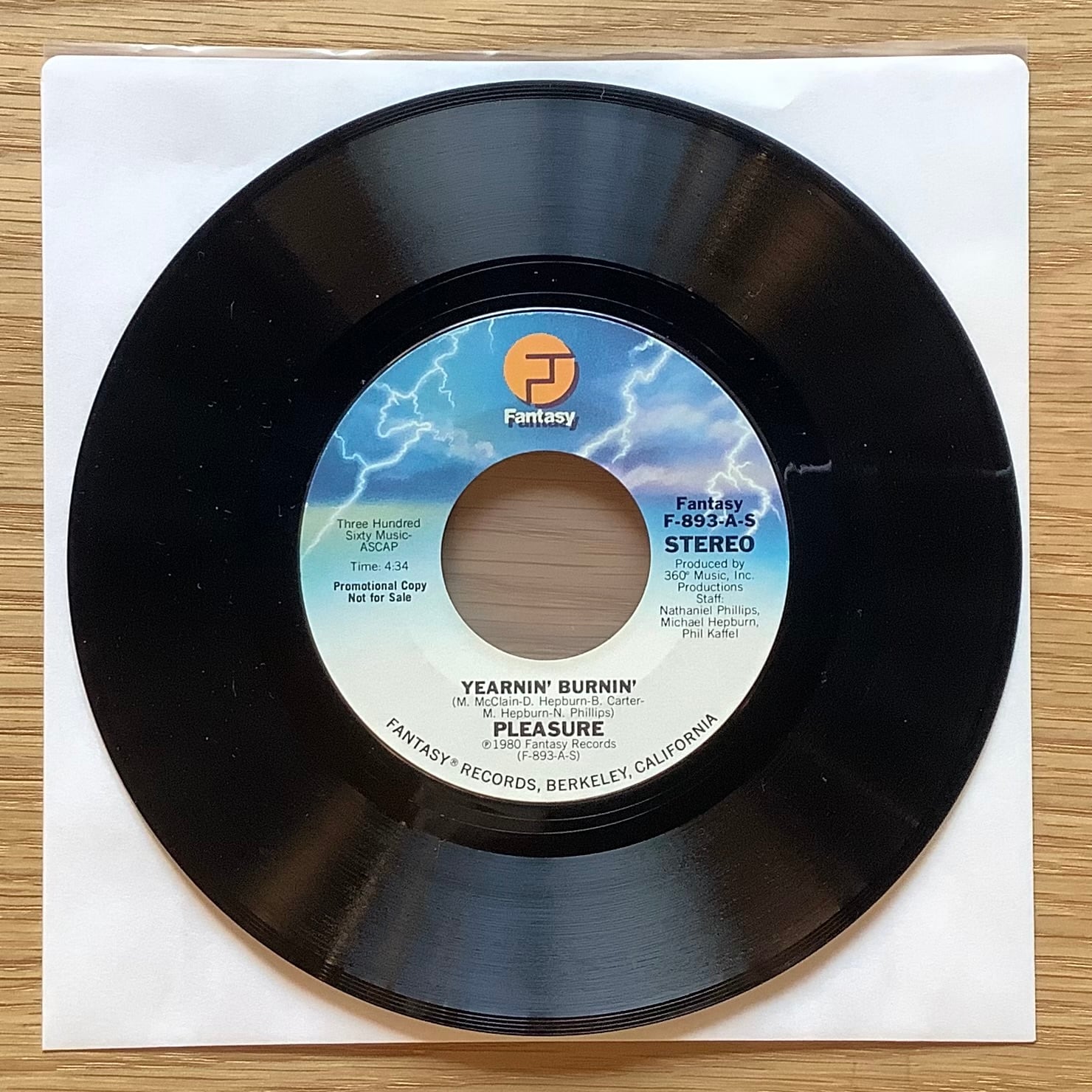 AFRIQUE / A: SOUL MAKOSSA (LONG VERSION) / B: SOUL MAKOSSA (SHORT