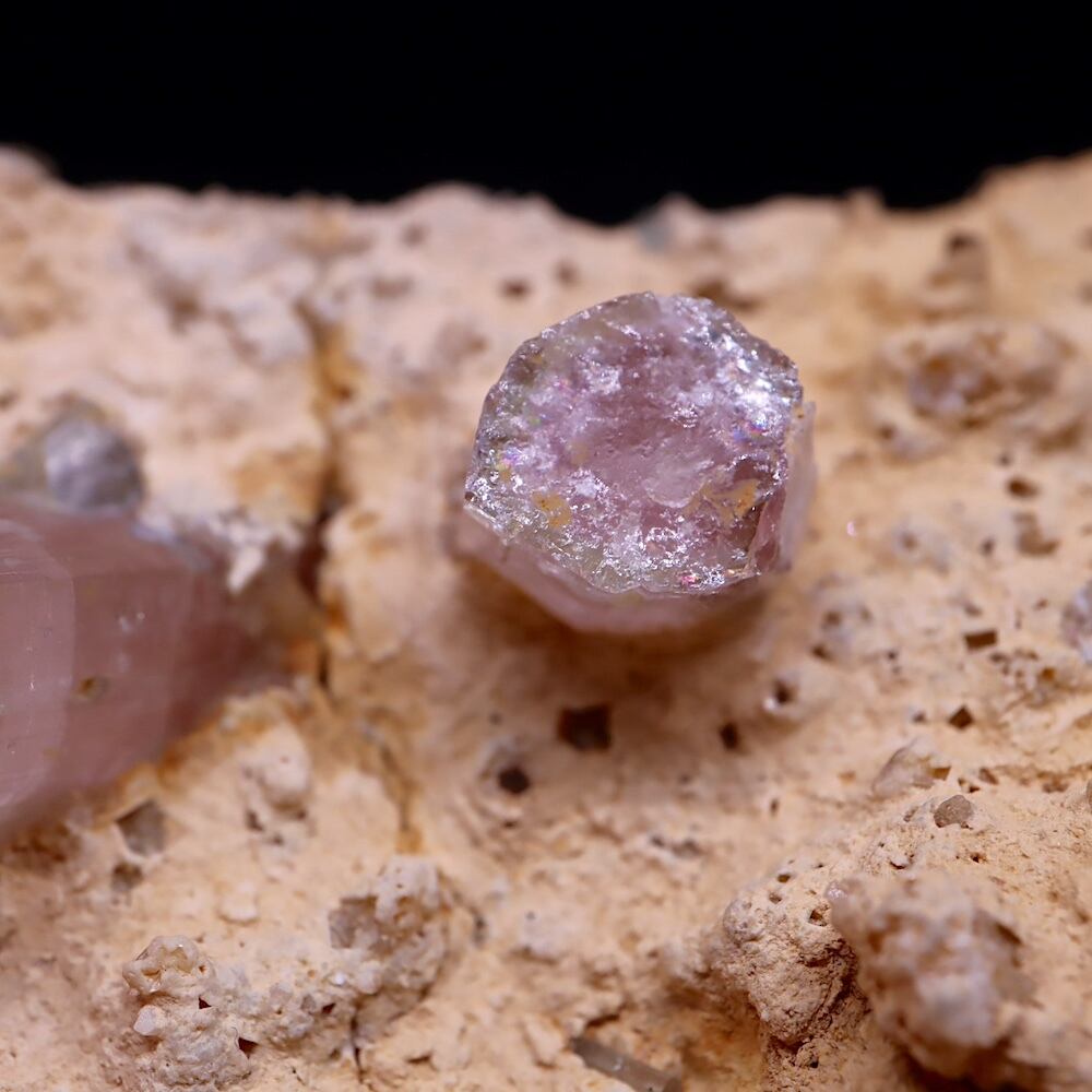 大きめ結晶！ピンクトルマリン 母岩付き 電気石 139g T630