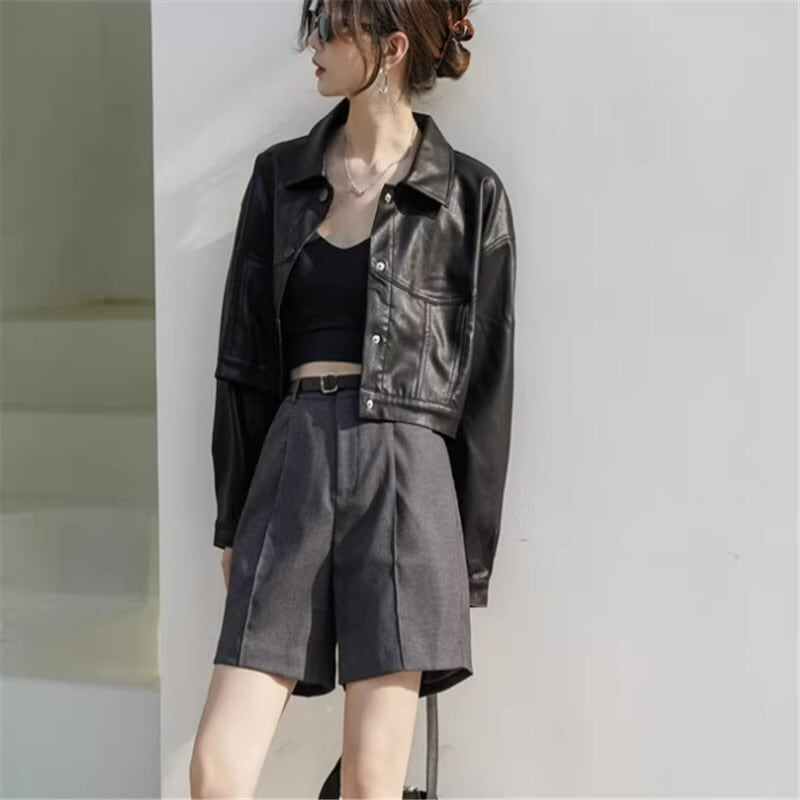 ジャケット 上着 袖あり 長袖 スリム レザー かわいい 大人可愛い きれいめ シンプル カジュアル 大人 上品 おしゃれ お洒落 かっこいい こなれ感 ボーイッシュ キュート ガーリー クール セクシー 無地 春 秋 10代 20代 30代 レディース 女性用 ママ 学生 通学 デート お出かけ 女子会 休日 パーティー イベント 旅行 ホテル ショッピング 着回し 普段使い お揃い 双子 韓国 韓国系 オルチャン ファッション コーデ スタイル 楽ちん プレゼント ギフト S M 黒 ブラック