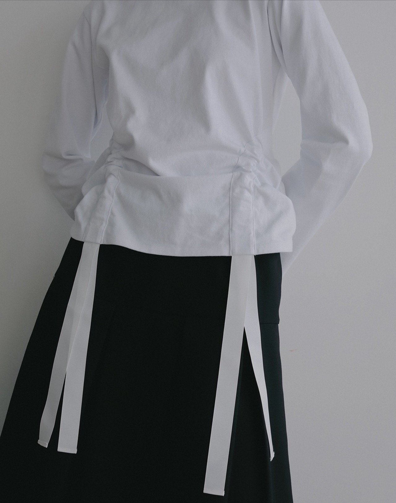 MANOF SIDE RIBBON CUT TOPS 3色展開