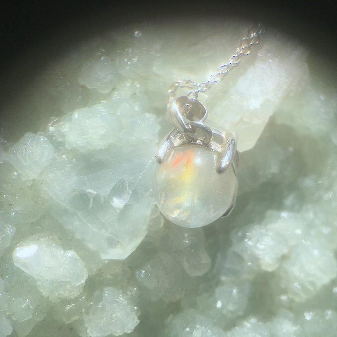 【一点物】✦6月の誕生石✦⋆.·SV925⋆.満月レインボームーンストーンPetitネックレス⋆.·Moonlit Dream.·✦no99