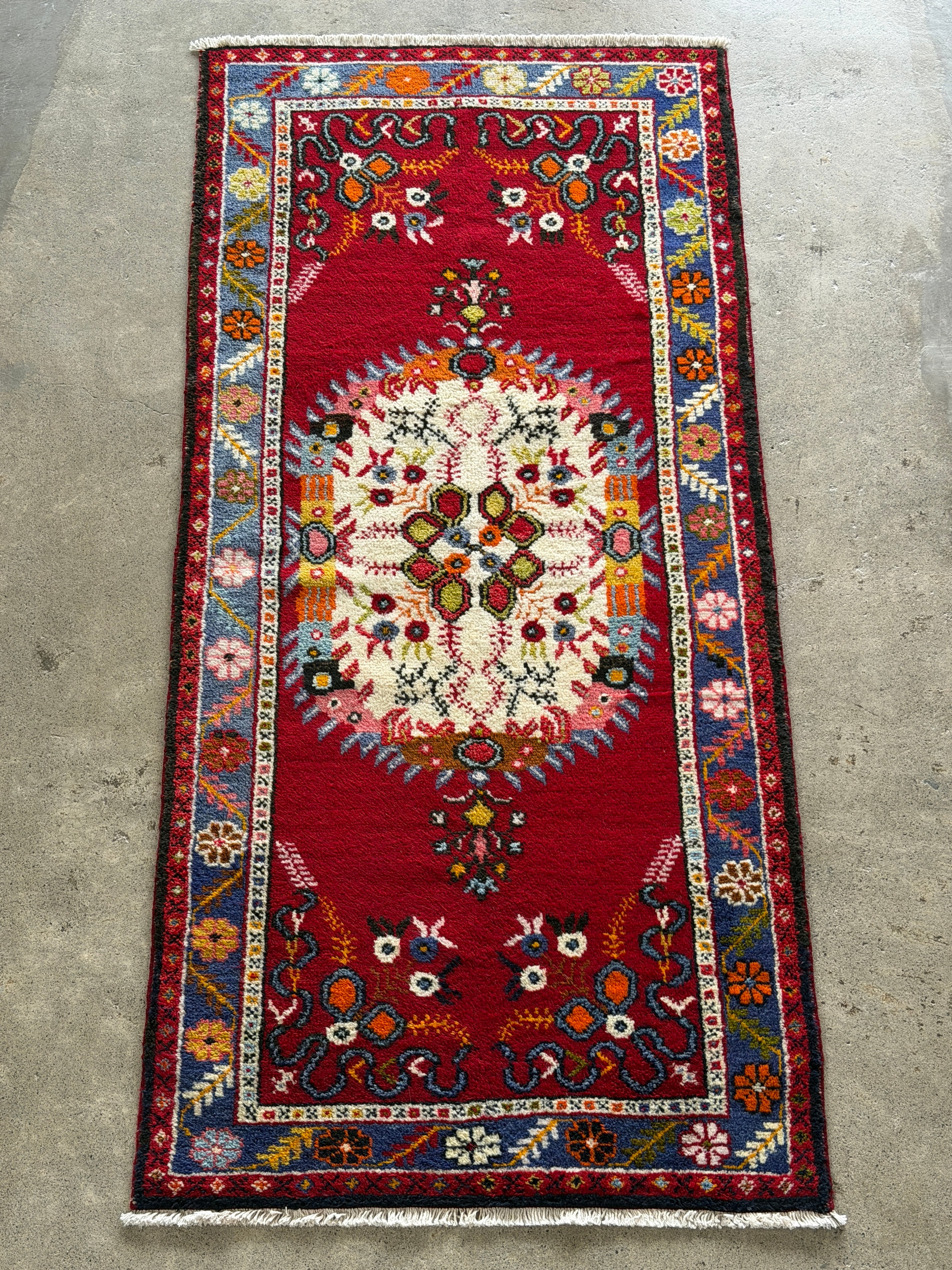 Antiques&Crafts880