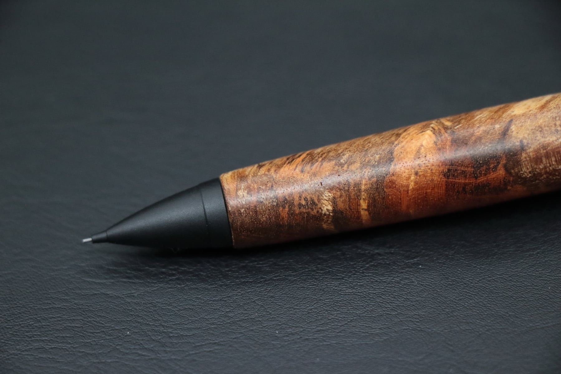 世界三大銘木 キューバンマホガニー スポルテッド・Pencil 0.5mm」木軸