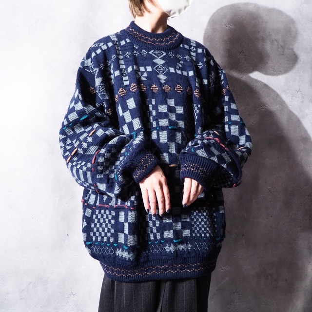 ”Suave ” Solid Nordic pattern embroidery vintage mock neck loose 3D knit (made in Australia)