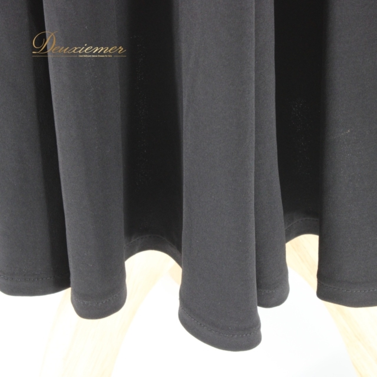 社交ダンス 衣装 スタンダード スカート レッスンウェア レディース 練習着 黒 JOAN ブラック系 フォーマル 無地 シンプル 上品 気品 ウエストゴム 伸縮性 ポリエステル ポリウレタン アーバンブラック 着回し 洗練された スポーティー