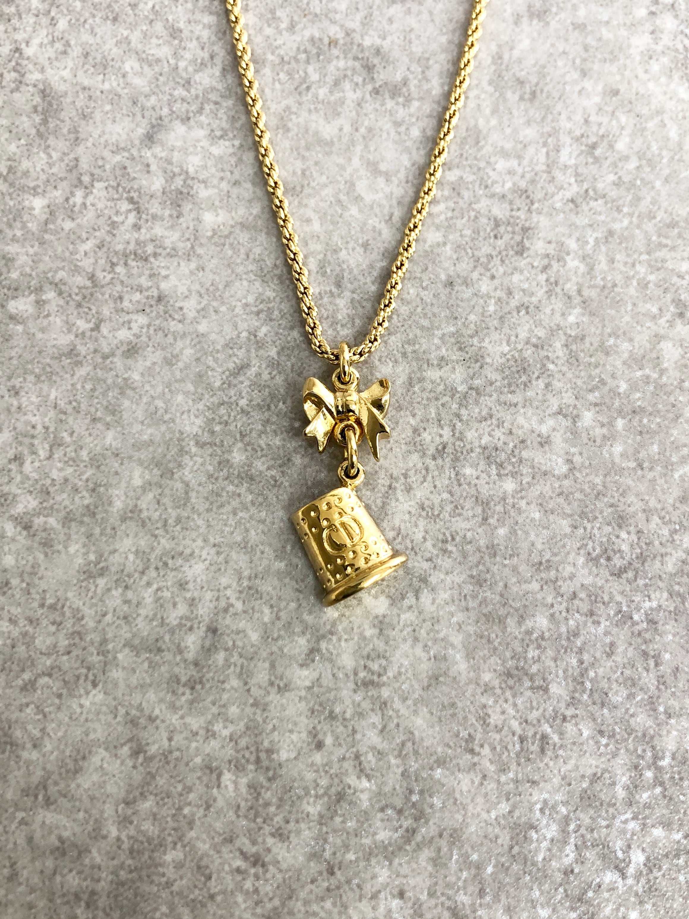 ◆Christian Dior ゴールド リボン Vintage ネックレス ③ ◇Christian Dior ゴールド リボン Vintage ネックレス ③ Dior