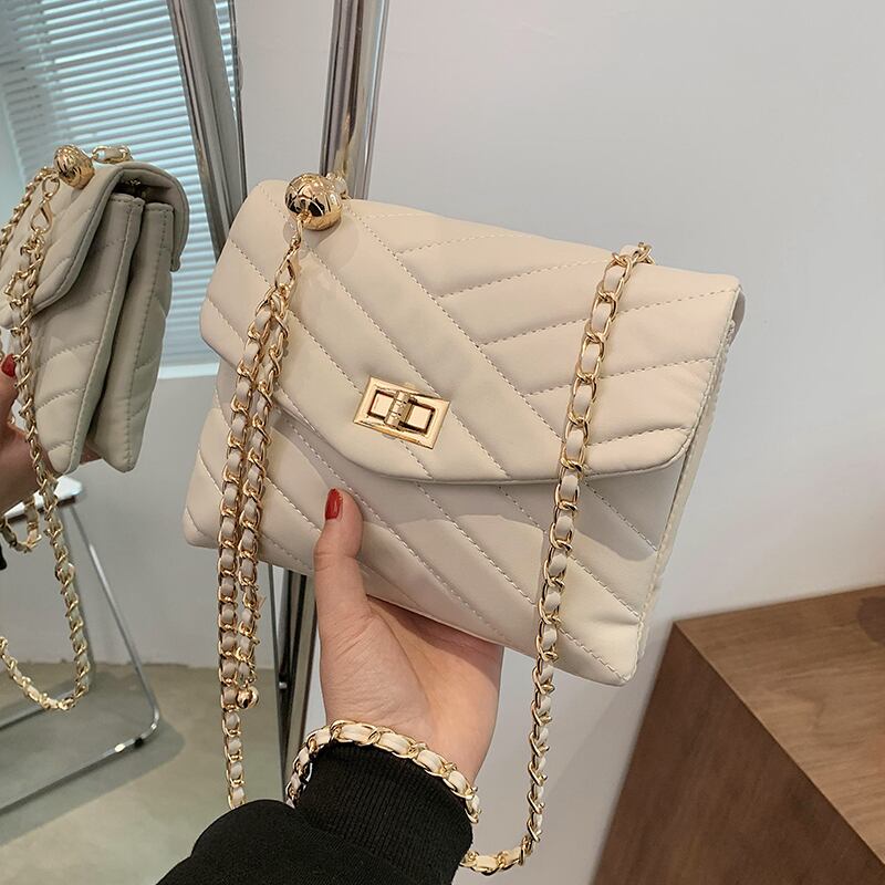 サマーレッドチェーン 夏物 スクウェア Tiancai_Wing_Bag50780378398