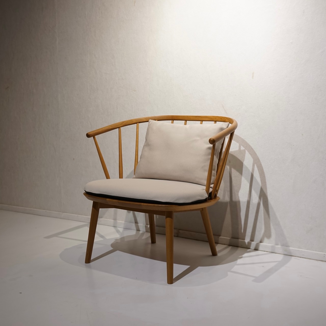 オカムラ Shared Space シェアードスペース スポークチェア パーソナルチェア ラウンジチェア 椅子 チェア ナチュラル 北欧 モダン