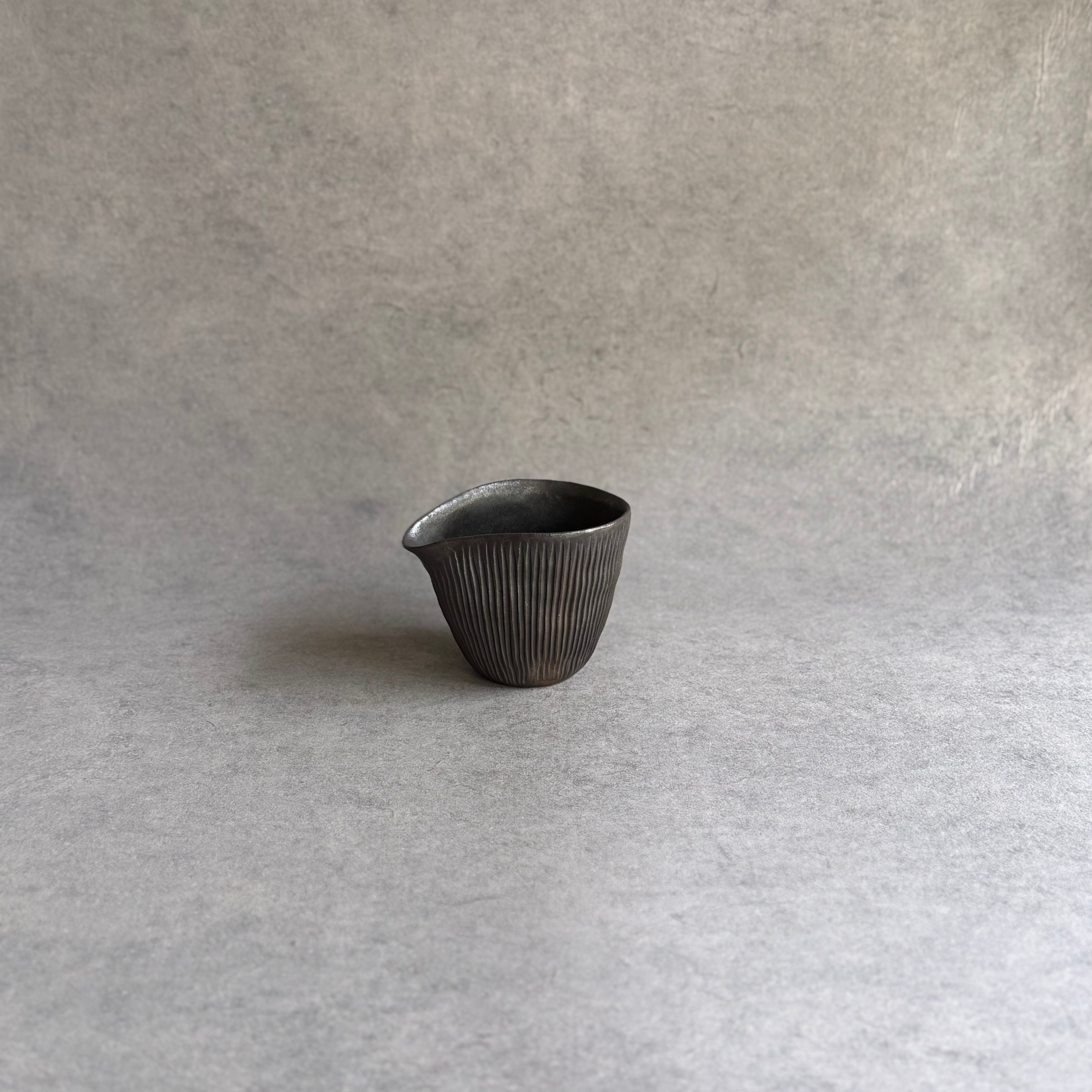 鈴木進 金彩釉 しのぎ 涙型注器
