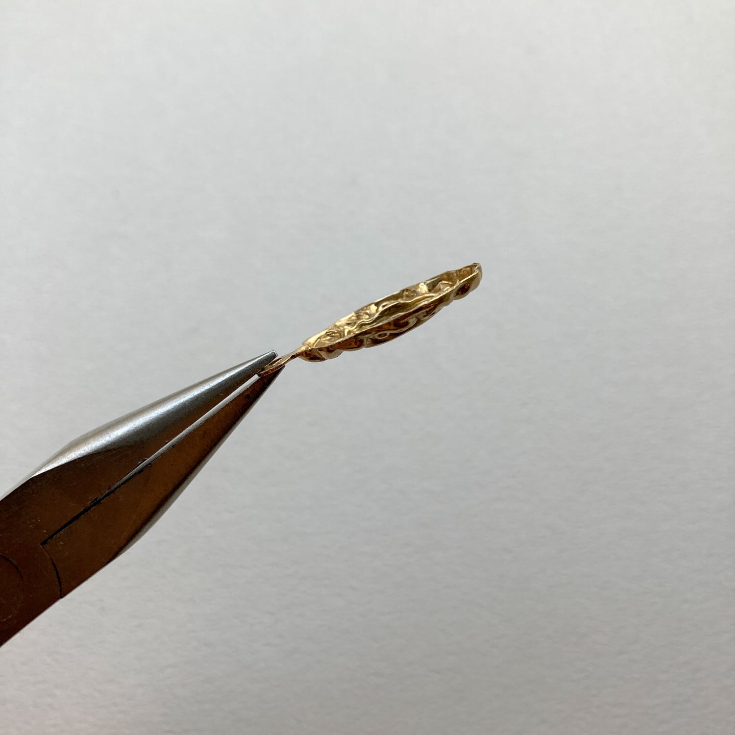 USA真鍮 ハート型押しチャーム | Dua-アクセサリーパーツショップ