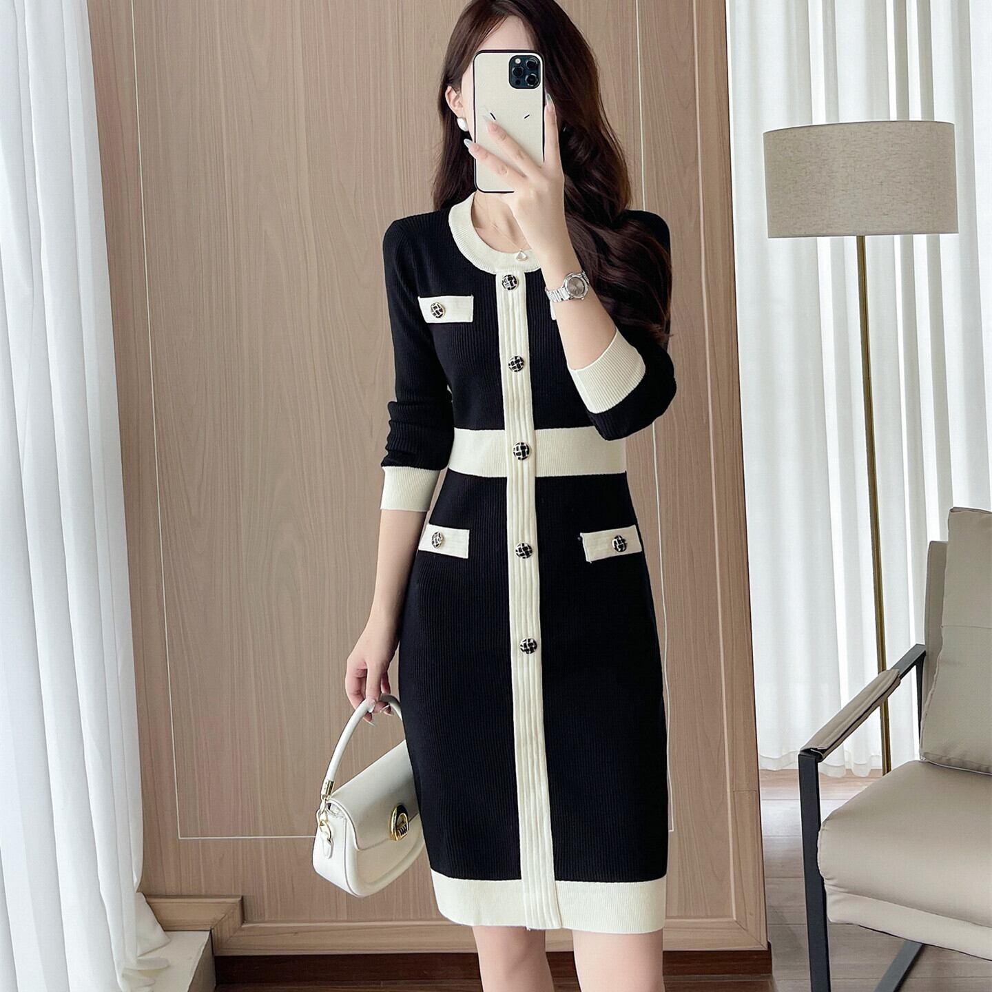 スカーフ付き ニット プリーツ ワンピース ニットワンピース 膝下 ミモレ ミモレ丈 袖あり 長袖 Uネック クルーネック フレア Aライン 切り替えデザイン リボン ふわふわ リブ 編み込み パールボタン かわいい 大人可愛い きれいめ シンプル カジュアル 大人 上品 おしゃれ スカーフ付き ニット プリーツ ワンピース ニットワンピース 膝下