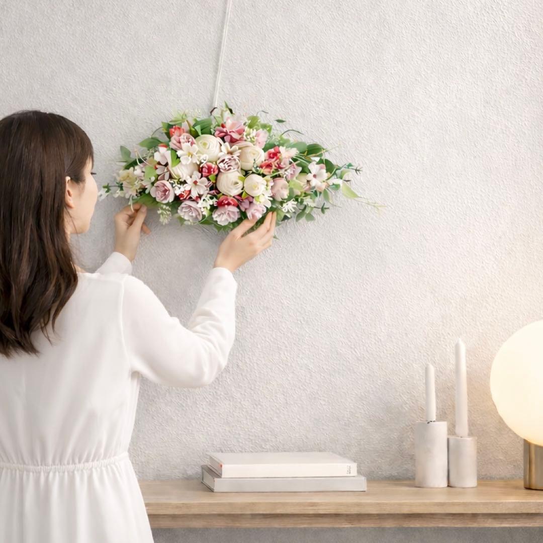 壁に、棚に、春の光を呼び込む2WAYの横長スワッグ 〜光触媒で空気も