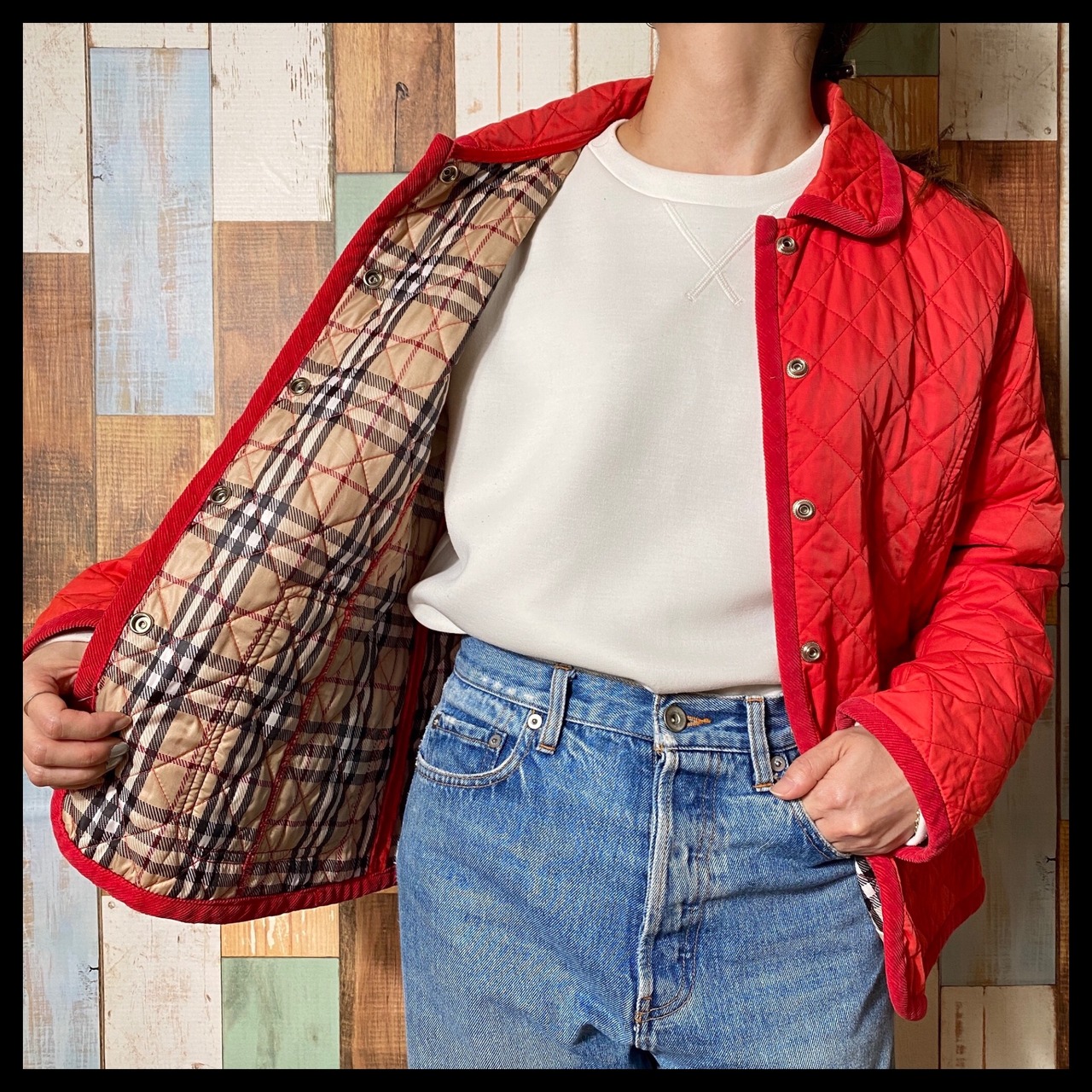 Burberry 奥深く バーバリー キルト ジャケット 白 裏地チェック柄