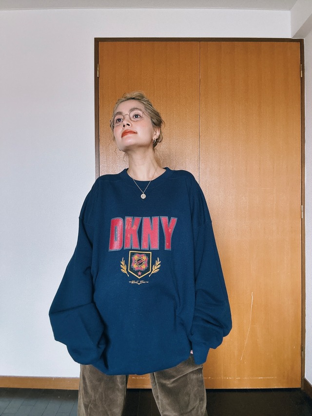 （CS1035）DNKY printed sweat made in USA
