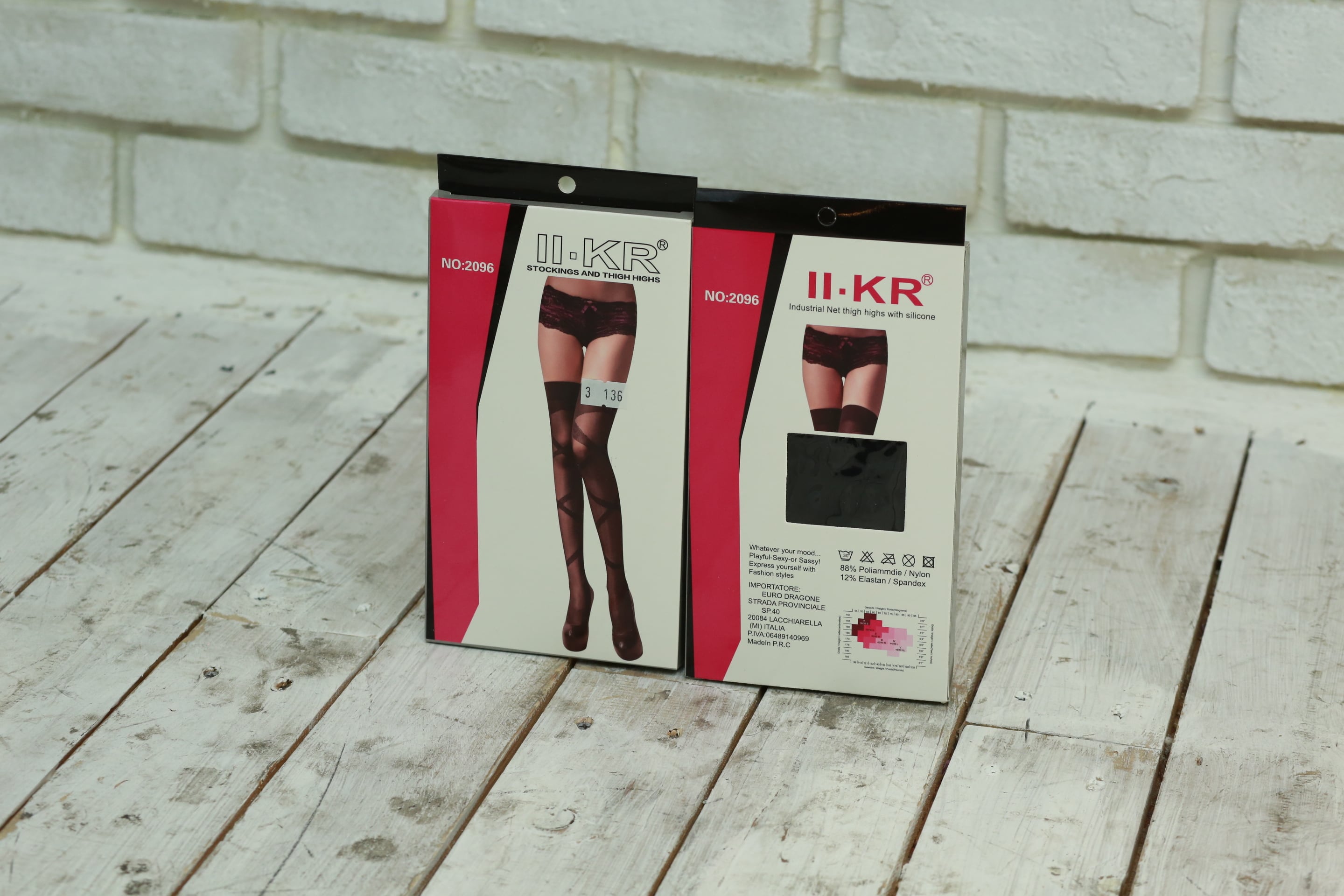 IM136:デザインサイハイストッキング