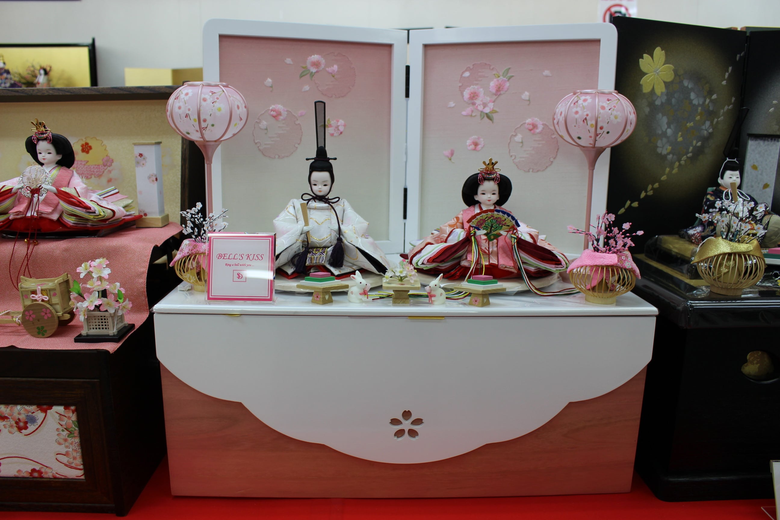 雛人形 ベルズキス「桜子うさぎ」収納飾り | SHIMADA DOLL