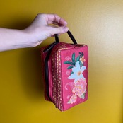 【MALAGUETA マラゲッタ】クッションBOX ポーチ ピンク