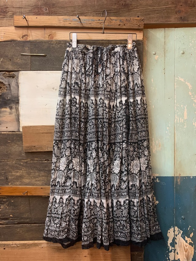 OLD INDIA SKIRT