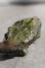 エピドート「水面の輝き」Epidote|天然石 原石 鉱物 パワーストーン | EP-A-002