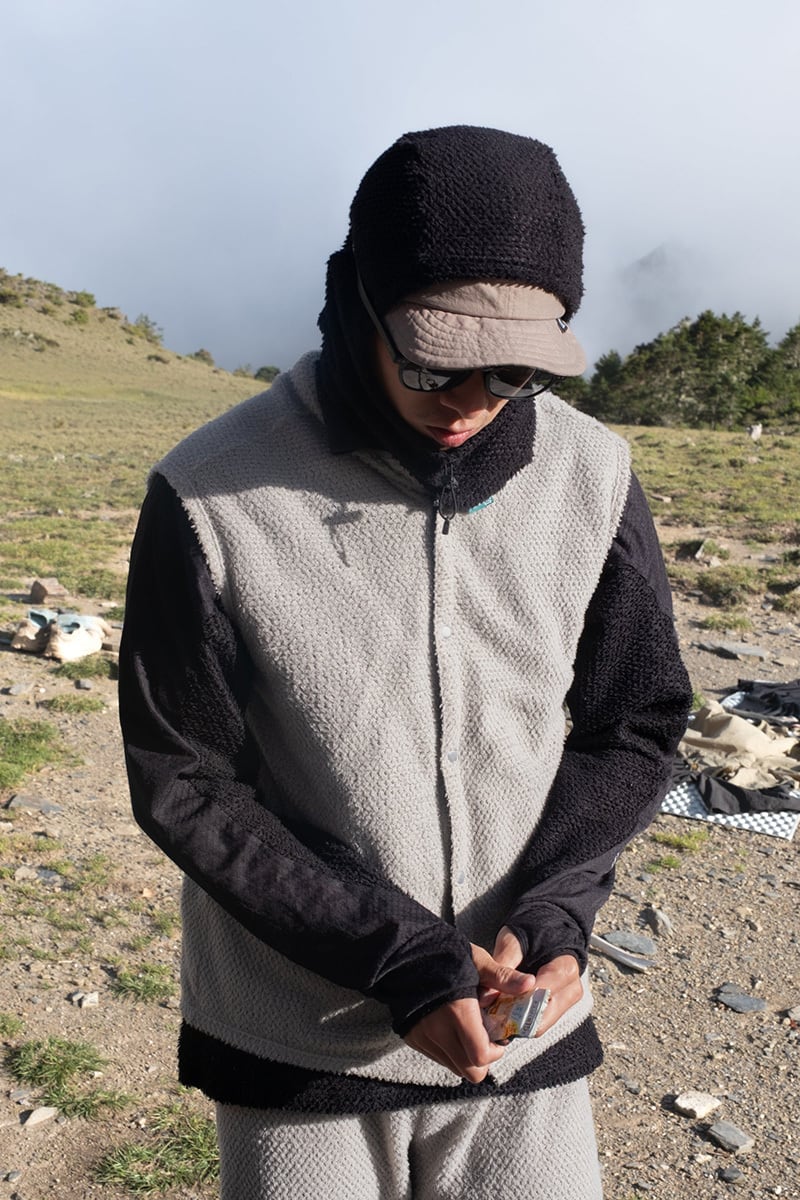 ULSUS | Bear Vest | MOMOYA 山の用品店