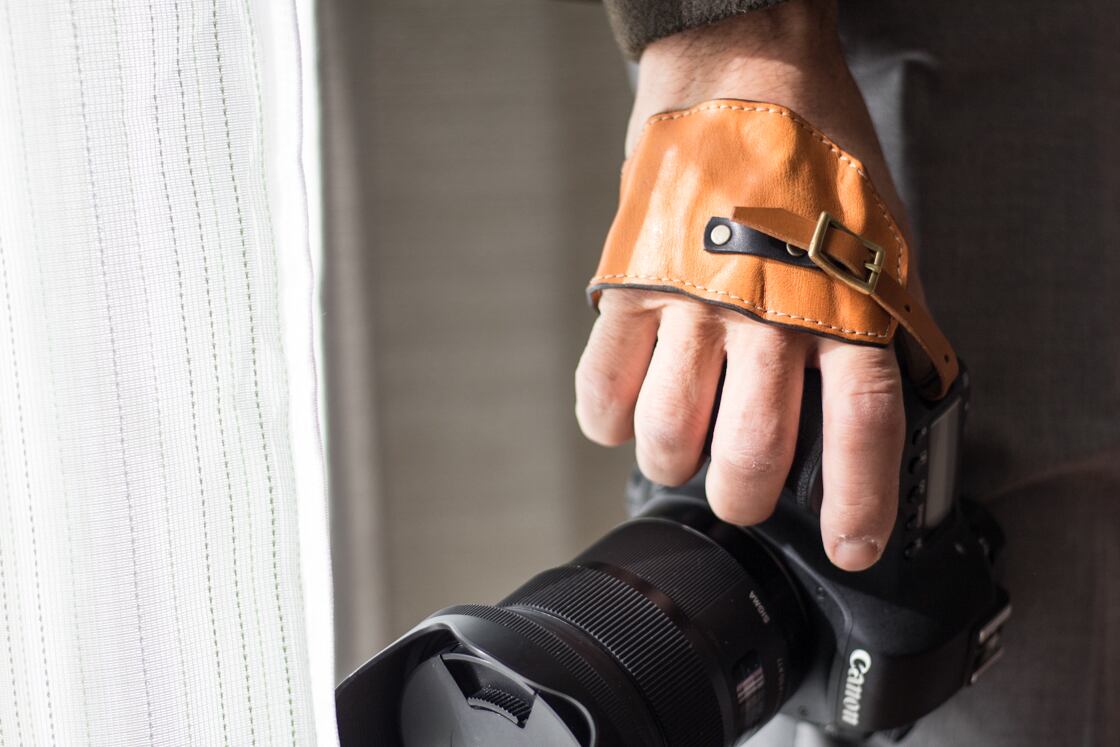 Canon EOS-1 革 カメラ ストラップ キャメル #8565 Canon EOS-1 革 カメラ ストラップ キャメル #8565