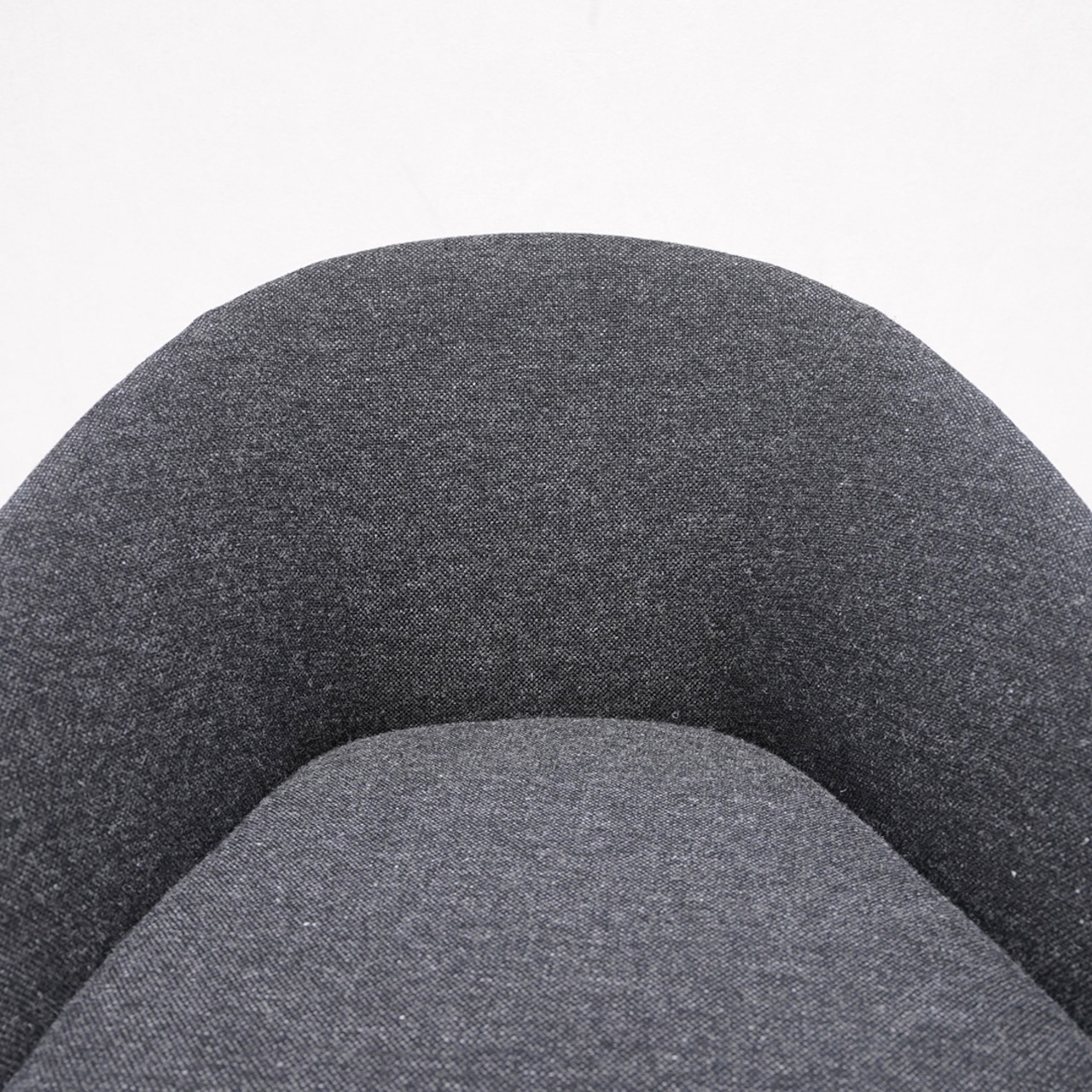 Andreu World Brandy Armchair / アンドリューワールド ブランディ アームチェア モダン デザイナーズ チェア / 関連:arflex,arper,Vitra