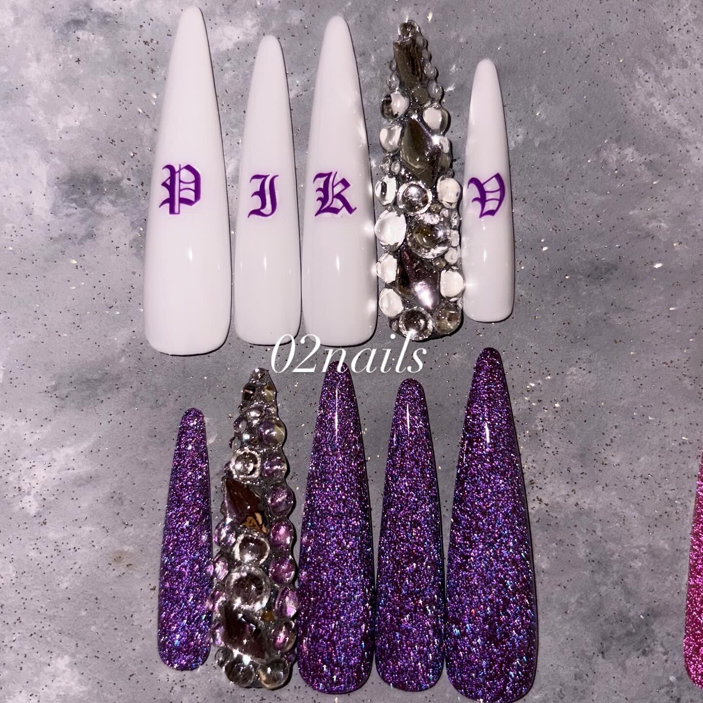 ワンカラー ギャルネイル 成人式 前撮り 派手 ネイルチップ ロング