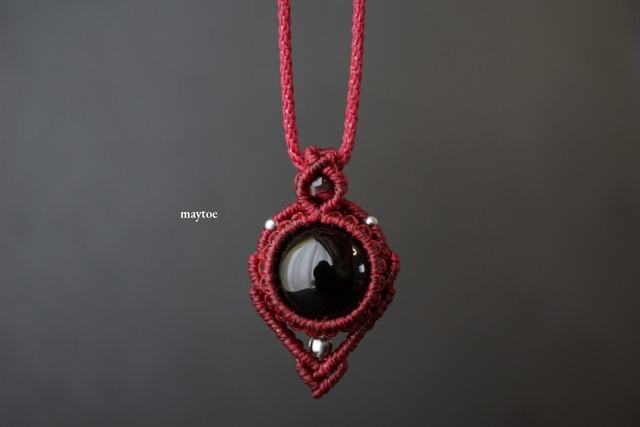 お揃い2点セット＊モリオン(黒水晶)＆ガーネットのお守りマクラメネックレス＆ブレスレット - wine red -【紐色チェンジ可】