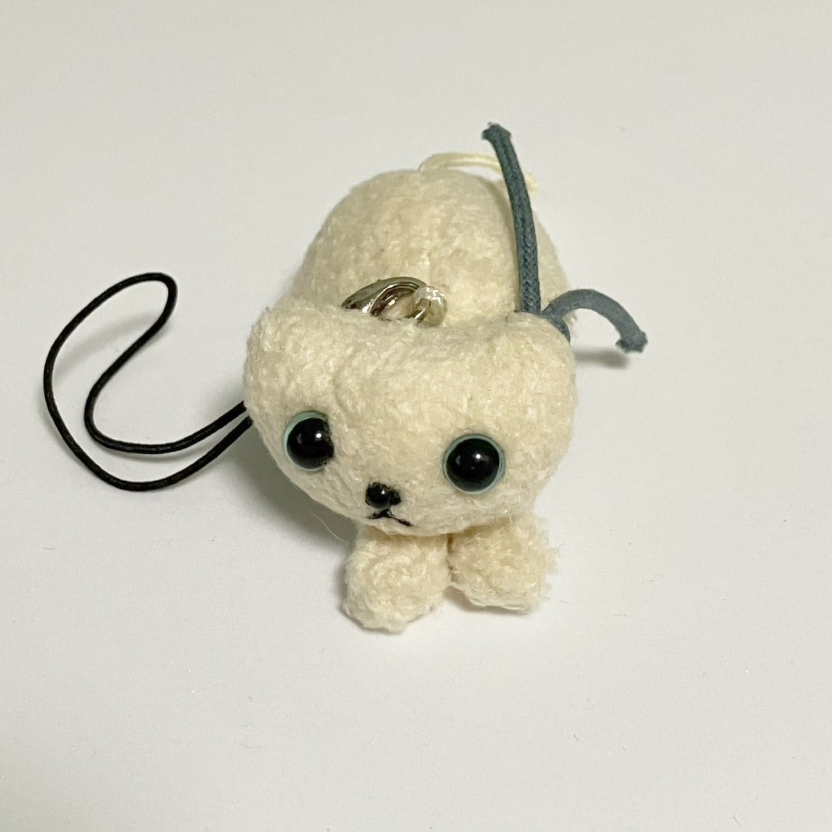 セット商品】ネコ ふきふきストラップ☆茶猫＆白猫 | きつねの雑貨屋