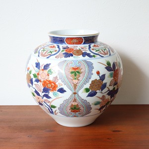 【アウトレット】【送料無料】有田焼　８寸明型花瓶　あじさい牡丹　18-141