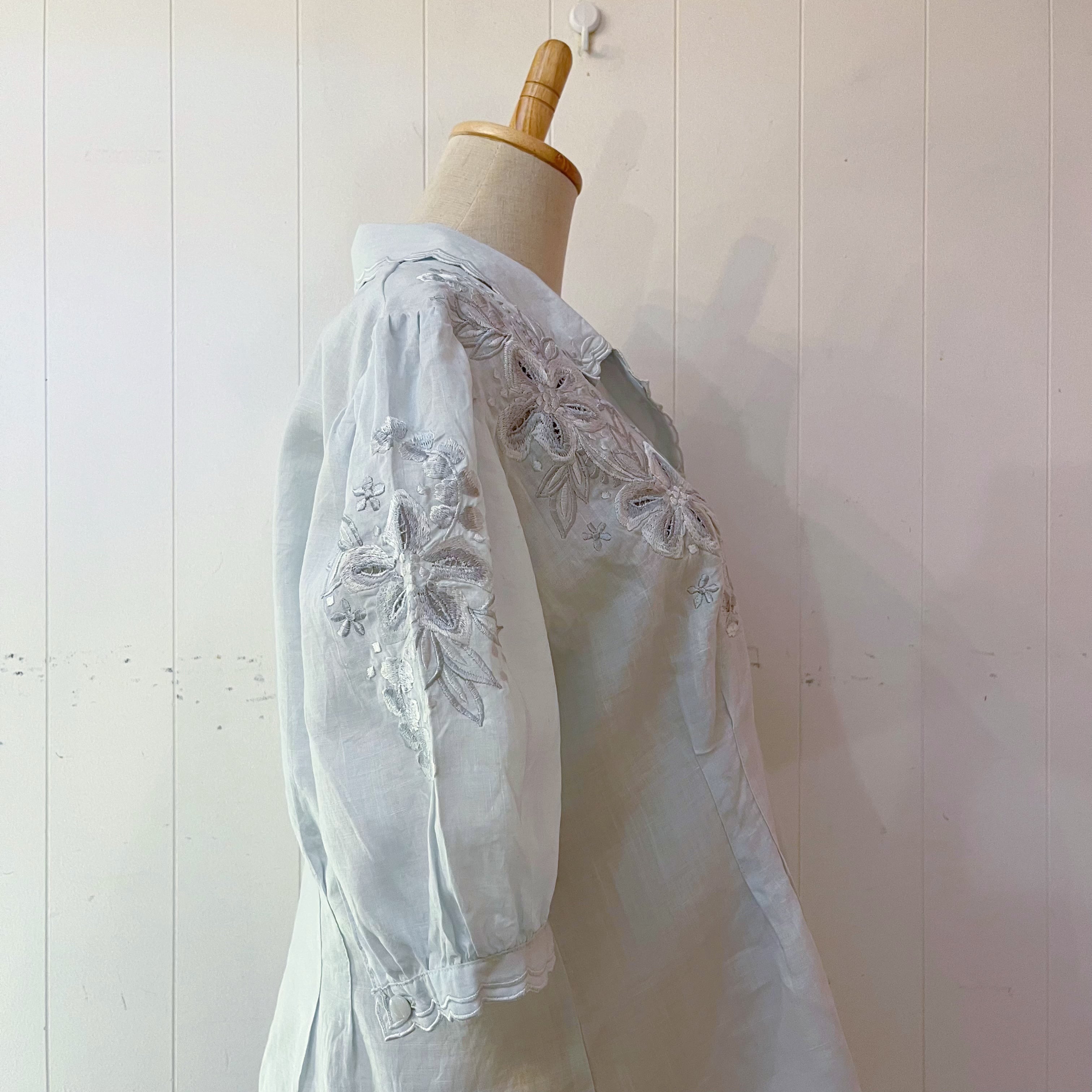 light blue flower embroidery blouse