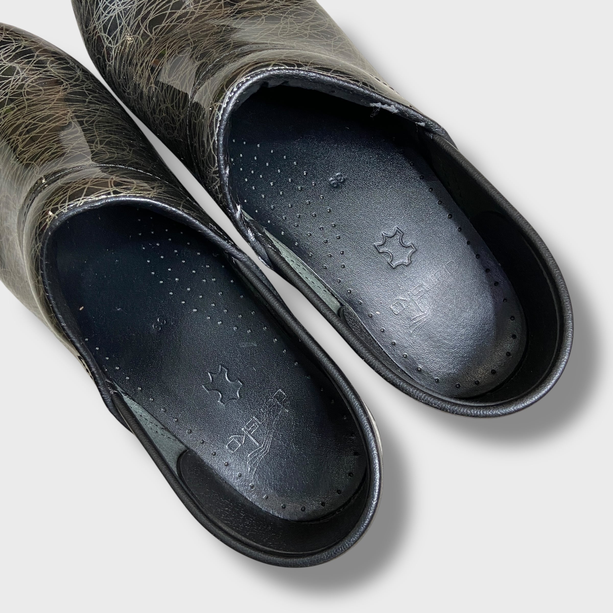 dansko ダンスコ プロフェッショナル 総柄 サンダル ブラック 25cm