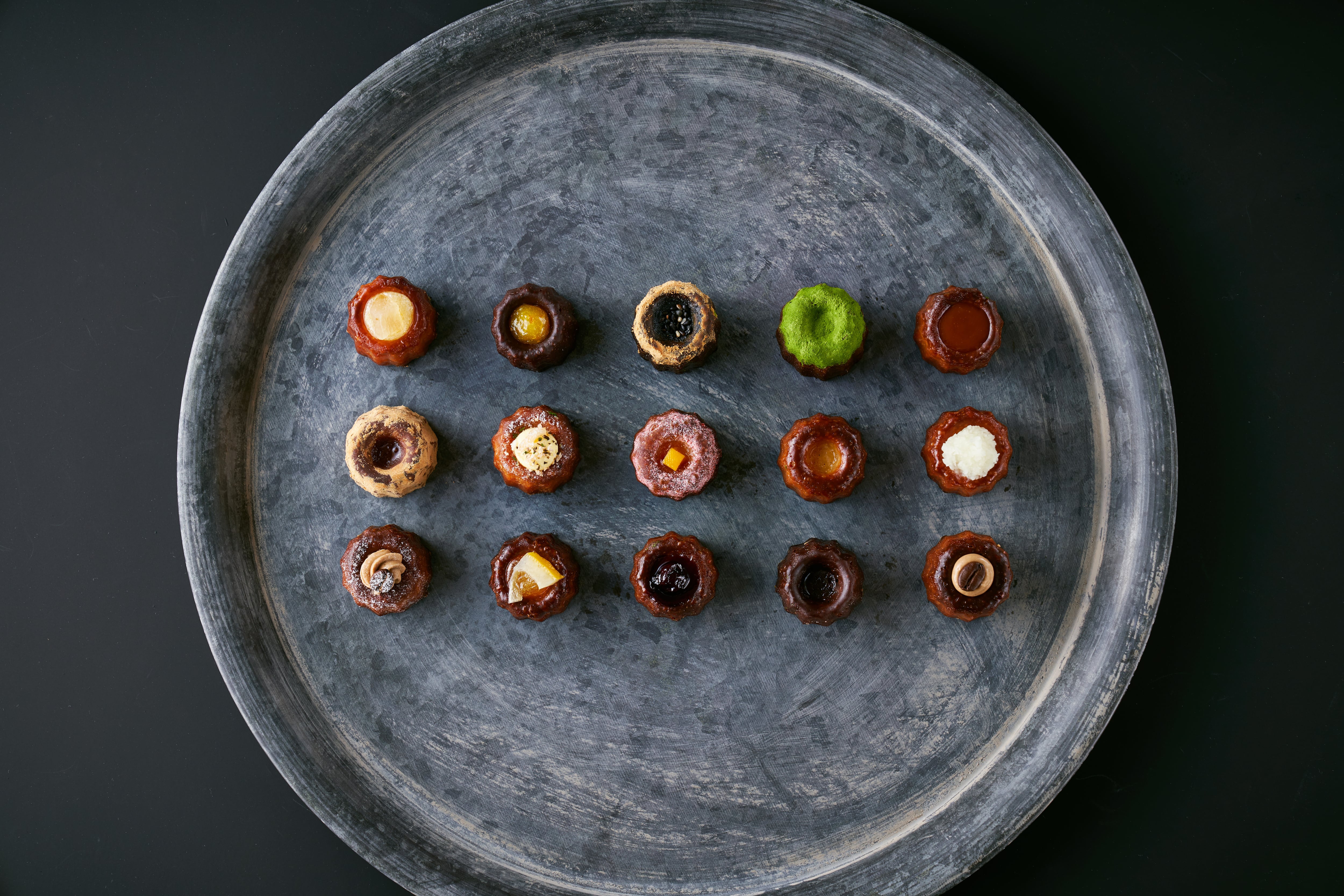 ガトーミュール ミニカヌレ19個入 | カヌレ専門店 gateaumu^r（ガトー