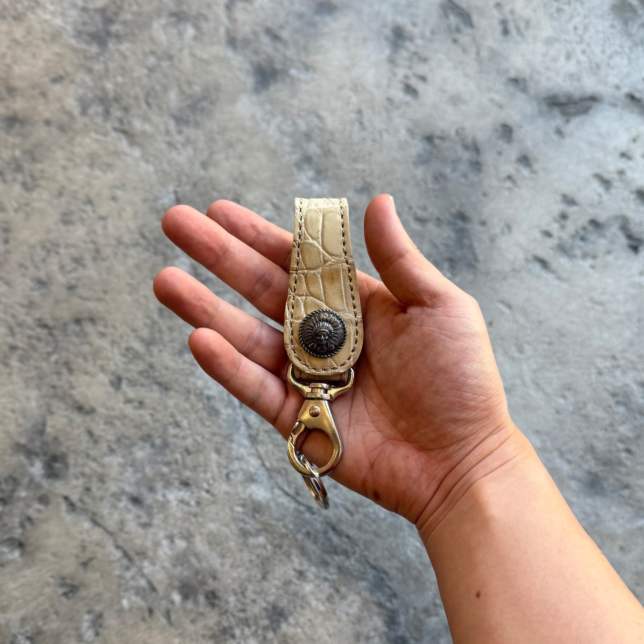 【限定商品】キーリング チーフコンチョ クロコダイル(ベージュ)