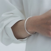 mine (純銀) Bangle