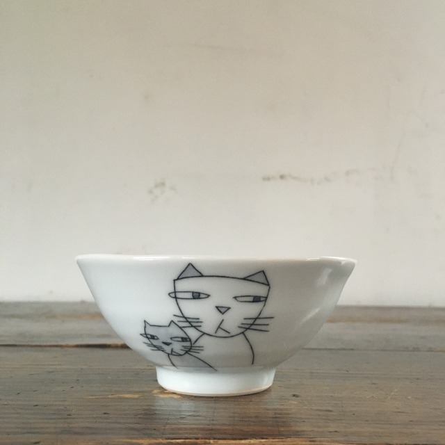ネコ　お茶碗中　陶彩窯　砥部焼