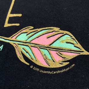【GILDAN】3XL ビッグシルエット Under the Carolina Moon ワンポイントロゴ プリント Tシャツ バックプリント 黒 半袖 US古着