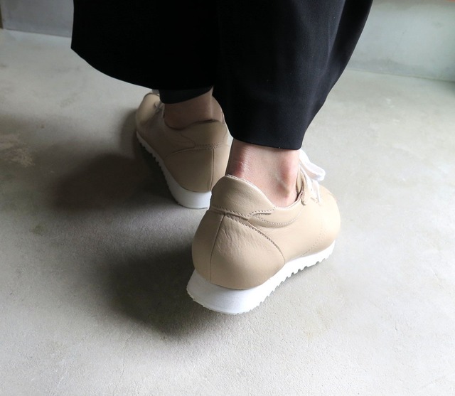 【ナチュラルカラー】クラシックなデザインと本革の上質感！EMAのスニーカー/ALLベージュ