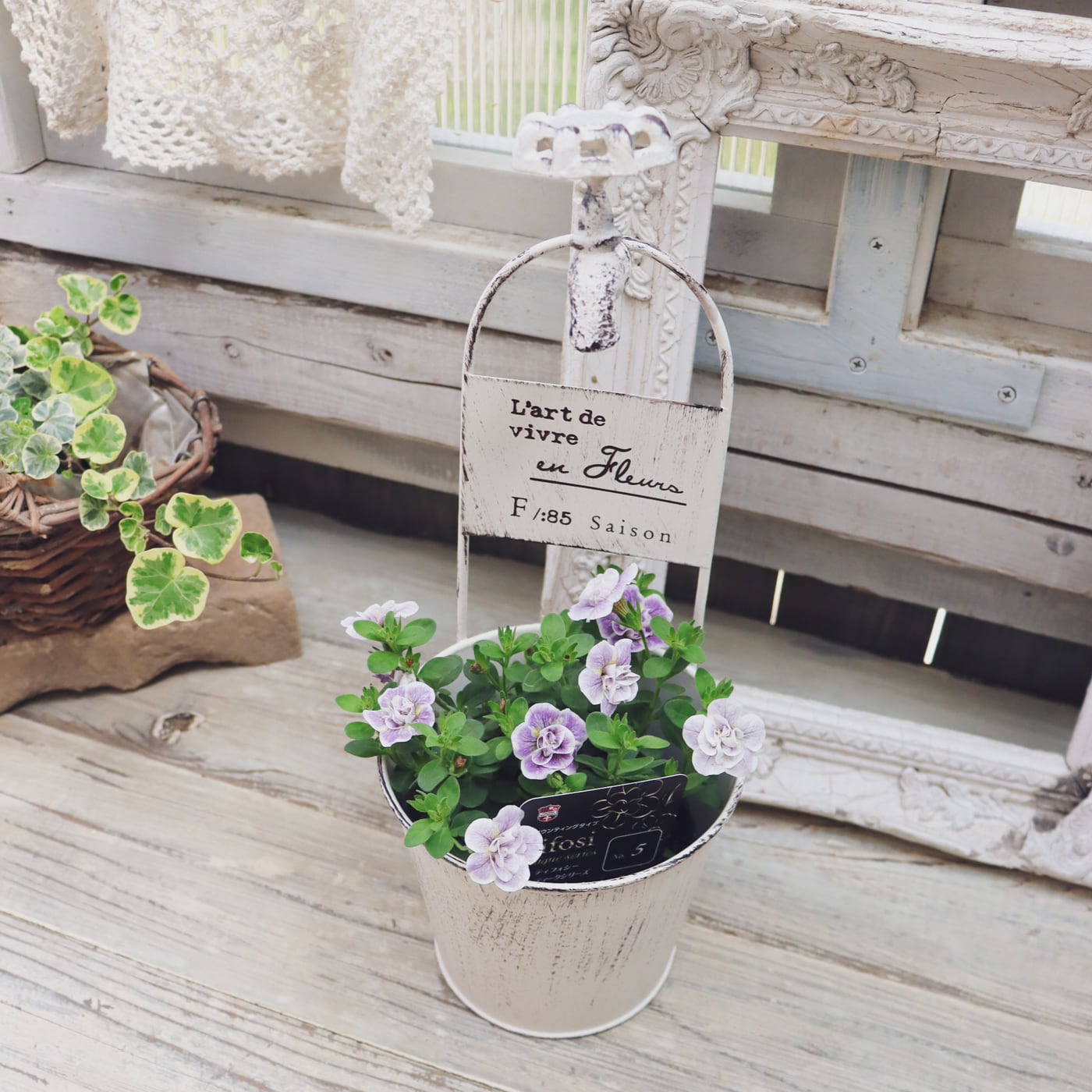 アンティーク風蛇口付きブリキポット｜寄せ植え・ガーデニング雑貨