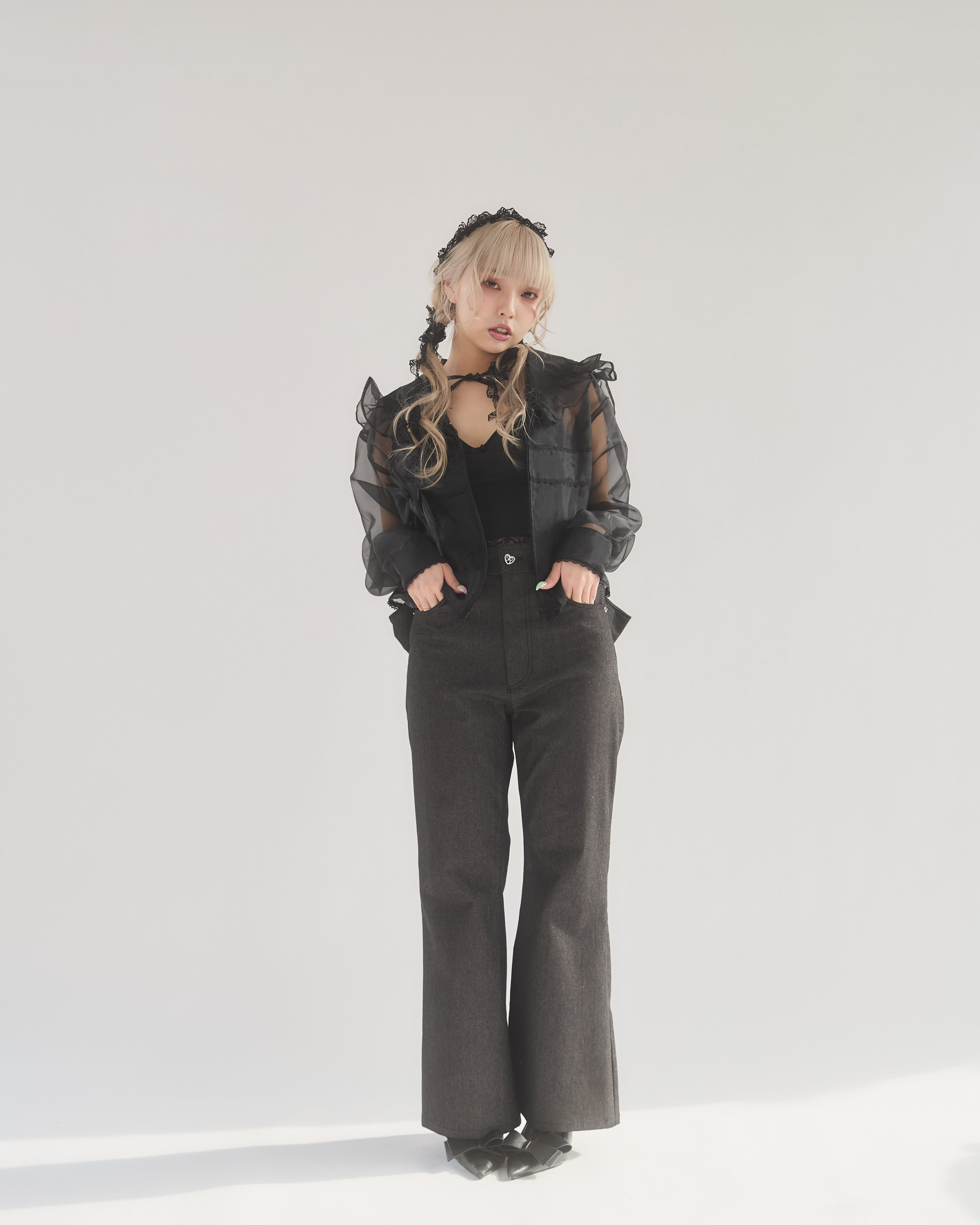 Starry⭐︎バックリボンラメデニムパンツ | lilLilly official webstore