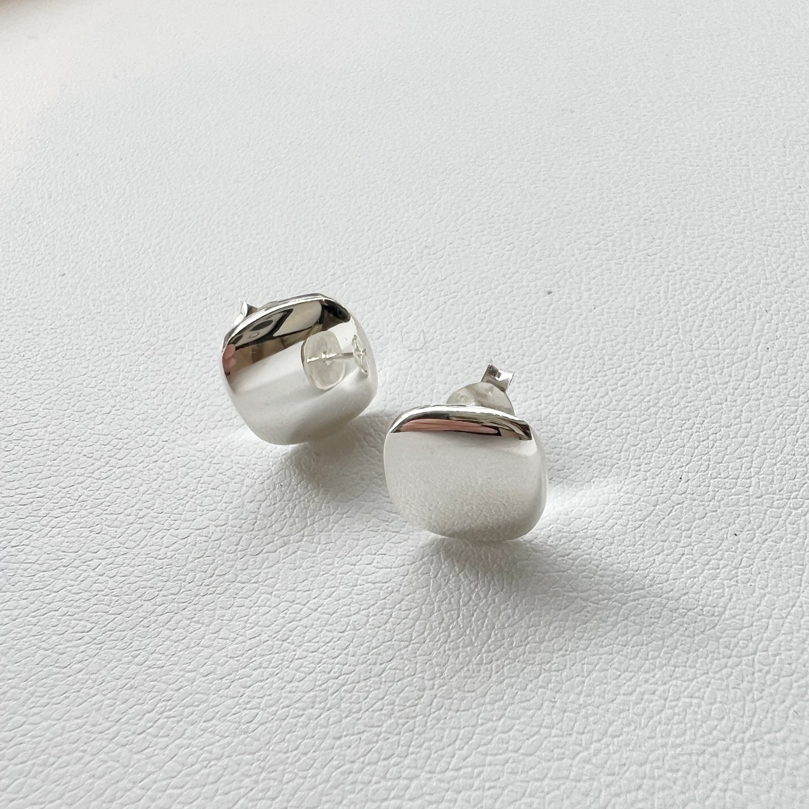 【残りわずか】シルバー シカク スタッド ピアス スクエア