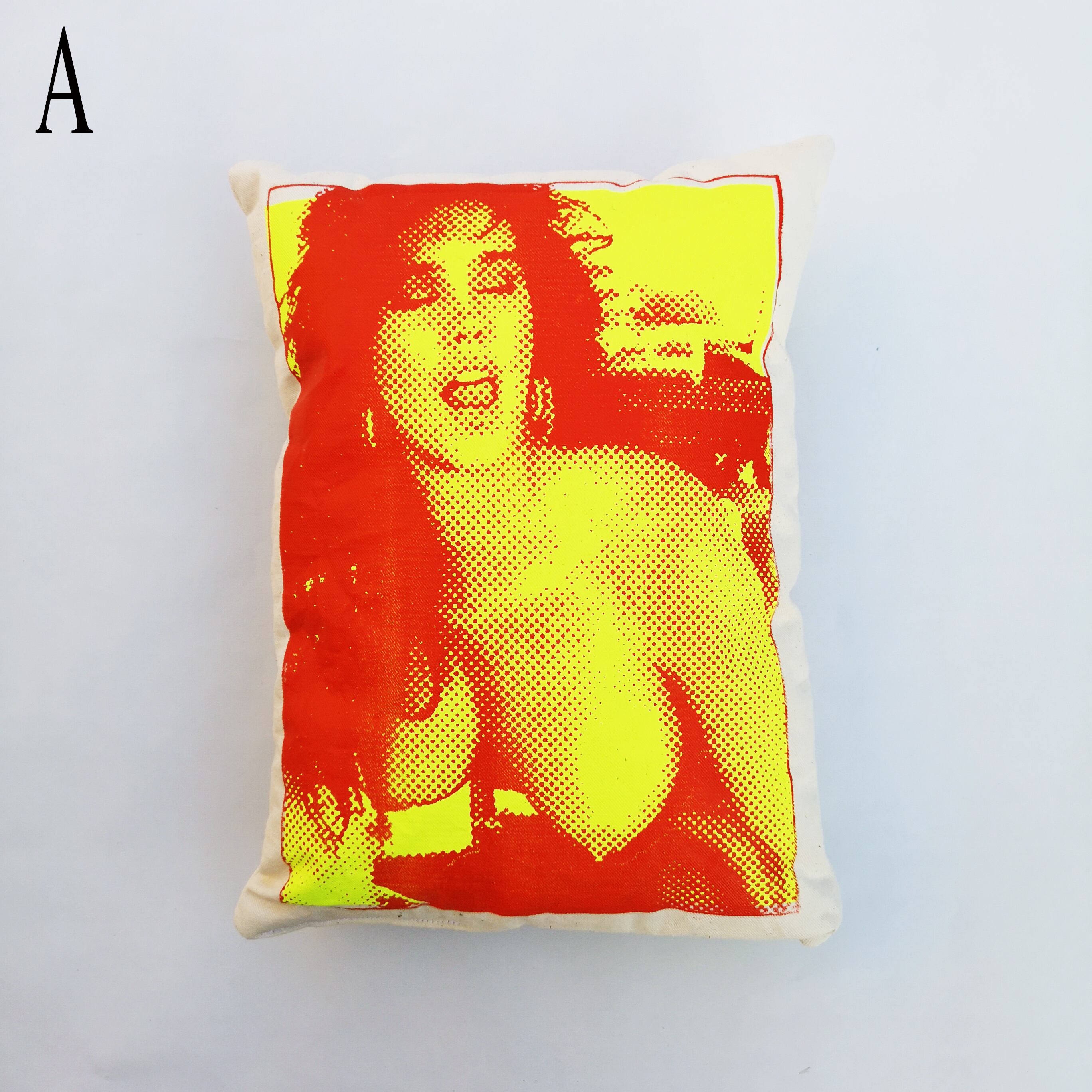 ||||| "EROTIC" CUSHION