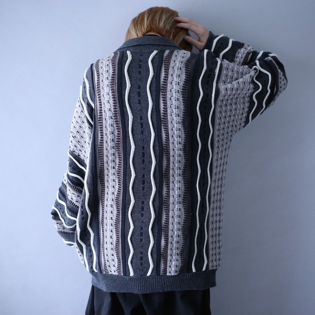 good coloring 3D uneune line pattern loose pullover knit