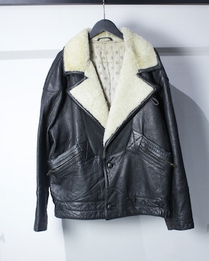 【Caka BLACK】Short Length Vintage Loose Black Mouton Jacket