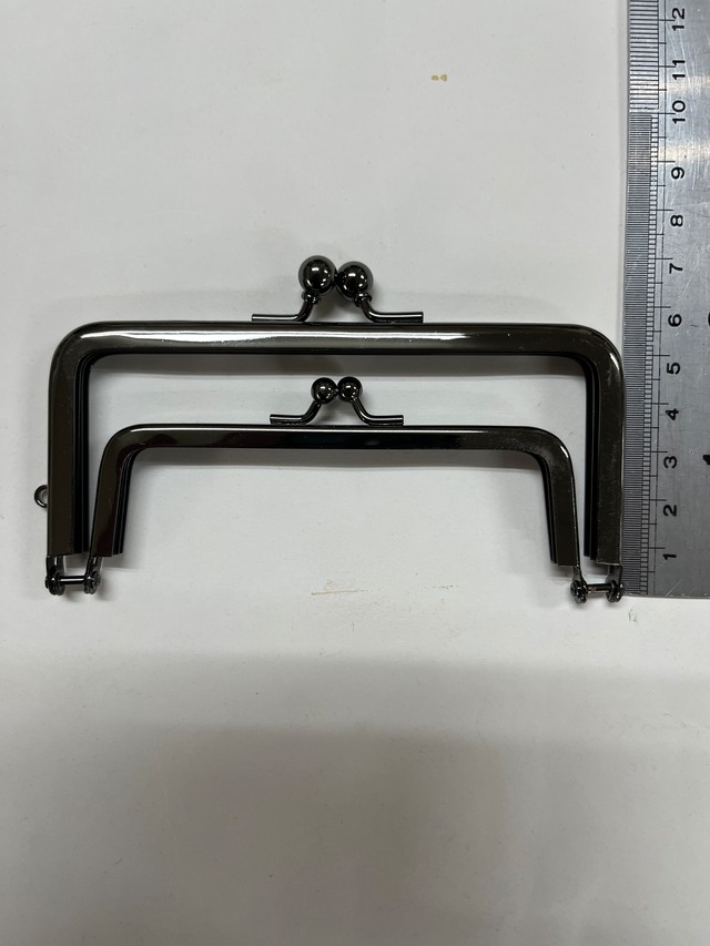 ３８×１９親子(横約12㎝×高さ約5.5㎝)　８㎜丸玉　ヨコカン　　（ブラック）